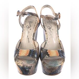 Alice and Olivia shoes 7